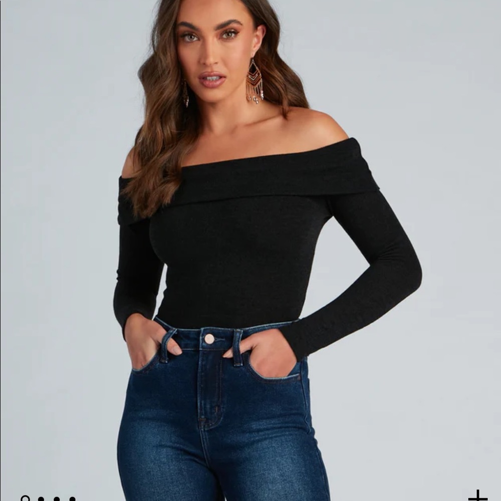 Windsor off the shoulder black top